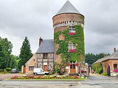 La tour de Mailly.