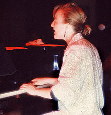 Myra Melford Helsinki 1993.jpg