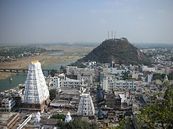 ওপর থেকে তোলা শ্রীকালহস্তীর দৃশ্য