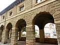 Loggia di Giulio Romano Mantuas on omapäraste märkide ja mustritega kiviplokkidel