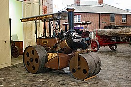 Wallis & Steevens Simplicity steam roller