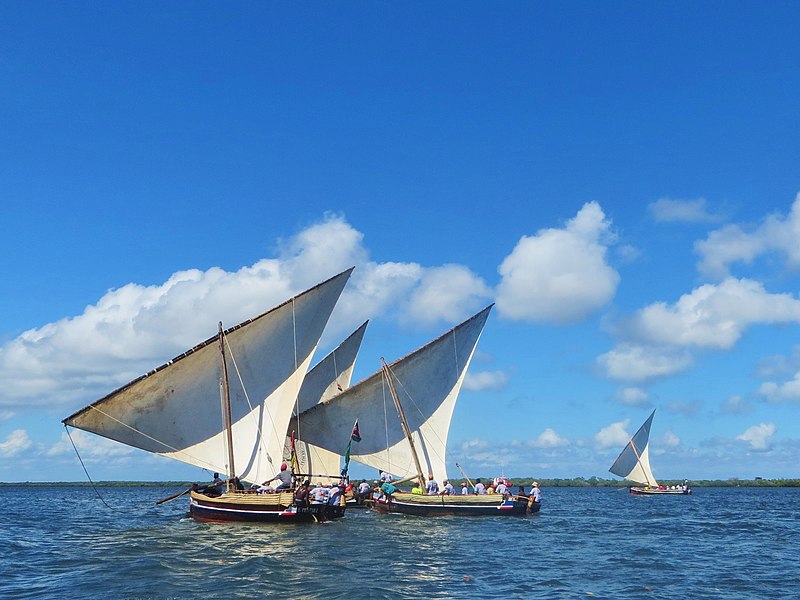 File:Boutres de Lamu.JPG