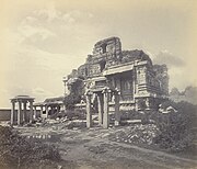 Photograph of the ruins of the Vijayanagara Empire at Hampi, now a UNESCO World Heritage Site in 1868[270]