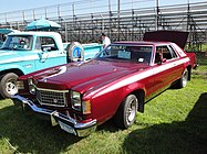 Ford LTD II 2 portes