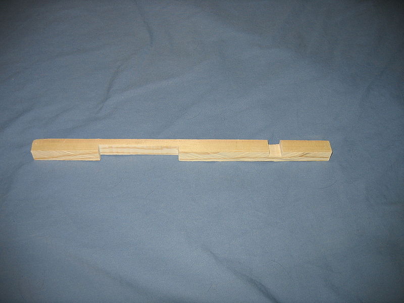 File:Beekeeping entrance reducer.jpg