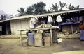 Asosiy ko'chadagi do'kon, Kribi 1997-yil