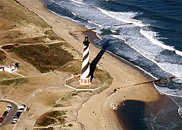 Vuurtoren op Kaap Hatteras voor de verhuizing in 1999