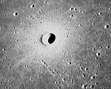 O cráter Linné na Lúa.
