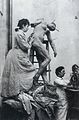 Camille Claudel und Jessie Lipscomb in ihrem Atelier 117, Rue Notre-Dame des Champs im Jahr 1887