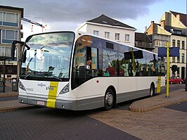 Van Hool A600 van exploitant Alpaerts aan het busstation aan station Mechelen