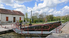 Canal Bourgogne in Fulvy