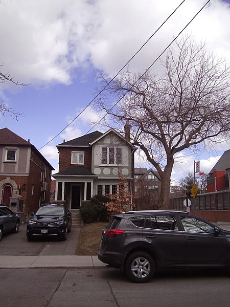 File:117 Albany Ave Annex Toronto.jpg