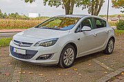 Opel Astra J Hatchback eleje (Post Facelift)