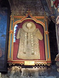 reliques du Bienheureux cardinal Pierre de Luxembourg, dalmatique, étole et chapeau cardinalice, XIV°s.