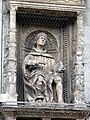 Statue de Pline le Jeune ornant la façade de l'église Santa Maria Maggiore in Como.