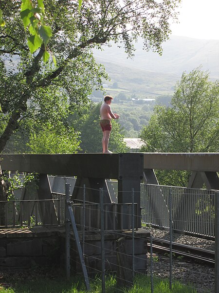 File:Jumping into Llyn Padarn lake, Wales.jpg