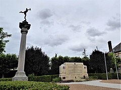 Monument aux morts.