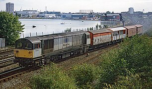 58001 on a very short train at Northam