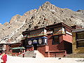 Sur le monastère kagyupa de Tsourphou, près de Lhassa.