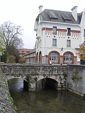 Pont Girodet, dans la rue du même nom, sur le Puiseaux.