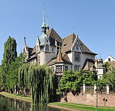 Français : Lycée international des Pontonniers