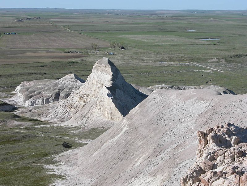 File:White butte (1).JPG