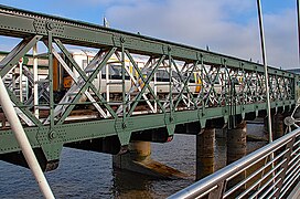 Class 375 EMU on Hungerford Bridge