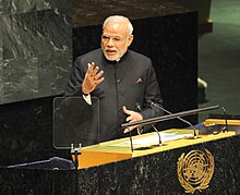 Narendra Modi fil-kwartieri ġenerali tan-Nazzjonijiet Uniti (New York, 30 ta’ Settembru, 2014).