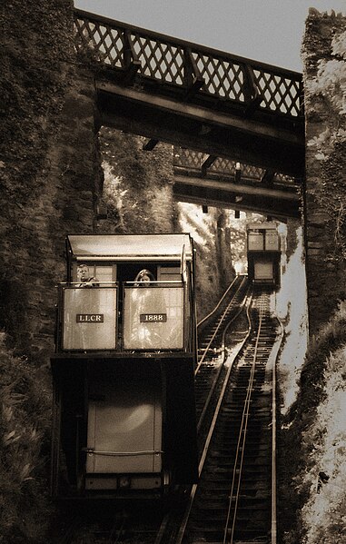 File:Lynmouth & Lynton Cliff Railway (14036604700).jpg