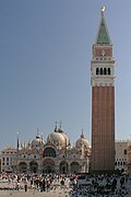 Kampanilen till Basilica di San Marco, Venedig