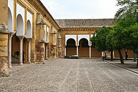 Galeríes porticadas.