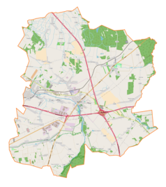 Mapa konturowa gminy Stryków, blisko górnej krawiędzi znajduje się punkt z opisem „Pludwiny”