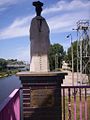 English: Saint John of Nepomuk statue at the Pink Bridge Polski: Figura św. Jana Nepomucena na różowym moście