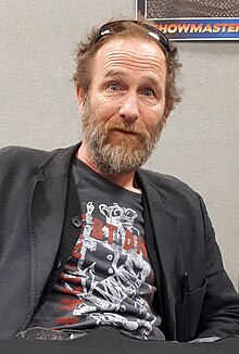 Description de l'image Paul Kaye in 2018.jpg.