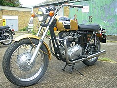 Bonneville T120 avec le nouveau cadre (1971).