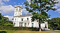 Angliyaning Cheshir shahridagi Runcorn Town Hallning asosiy ko'rinishi va belvederi