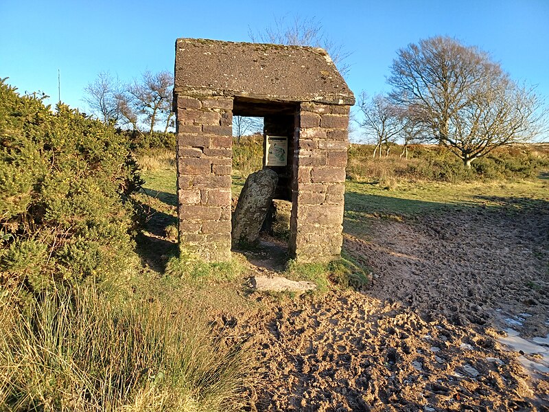 File:Caratacus Stone, Exmoor 05.jpg