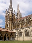 Catedral vista desde el claustro