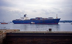 Tokyo Bay passing Southampton's dry dock in 1995