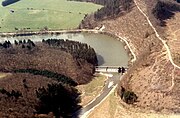 Il pre-sbarramento a Pont Misère nell'aprile 1991 al momento dello svuotamento del lago.