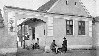 Casa părintească (foto. 1910)