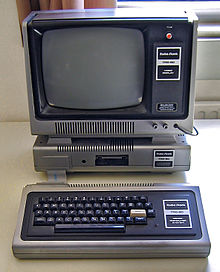 TRS-80 Model I - Rechnermuseum Cropped.jpg