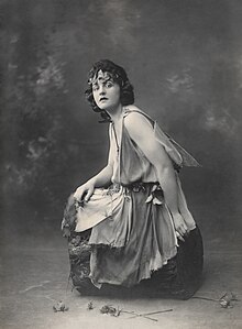 Travers in the role of Titania in a production of A Midsummer Night's Dream, c. 1924