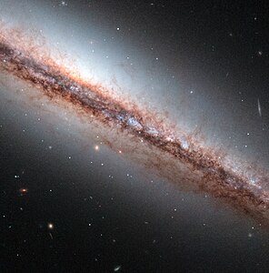 Κοσμική σκόνη στον NGC 4217[8]