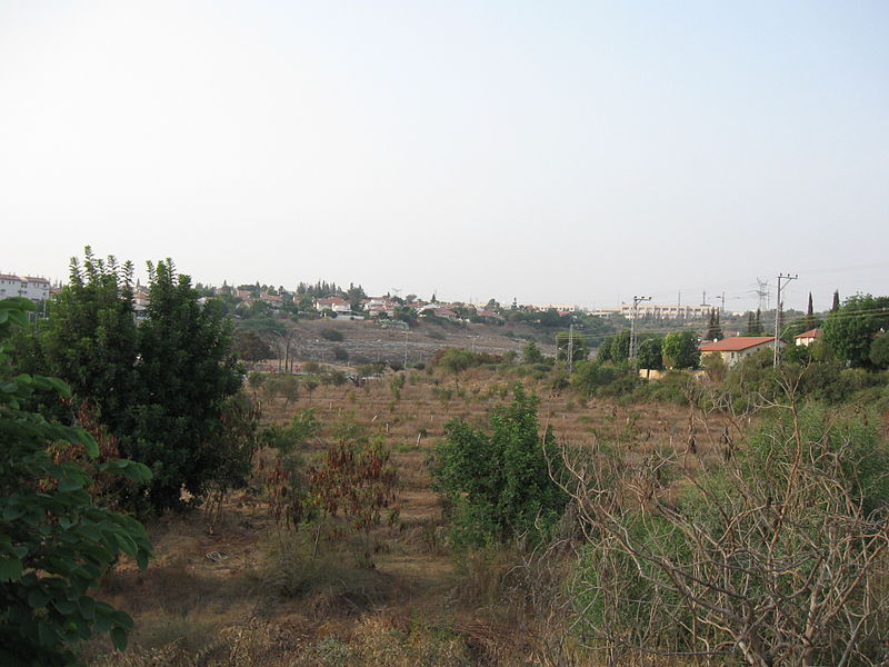 File:Rosh HaAyin022.jpg