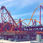 Wonder Woman Golden Lasso Coaster à Six Flags Fiesta Texas