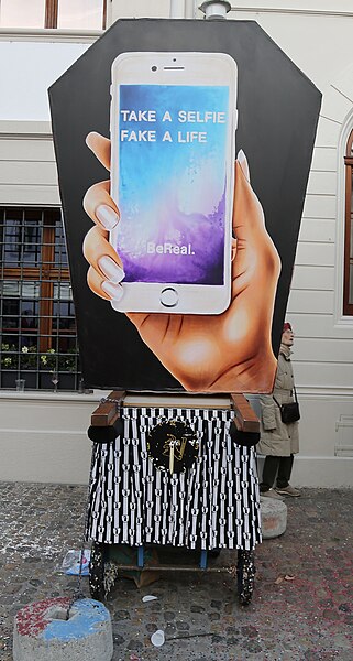 File:Lantern "Take a selfie, Fake a life, be real" Basler Fasnacht 2024.jpg