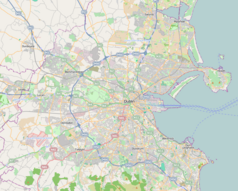 Mapa konturowa Dublina, blisko centrum po prawej na dole znajduje się punkt z opisem „UCD Bowl”