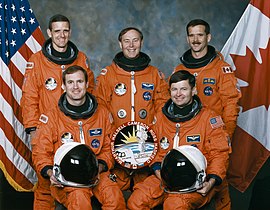 McArthur, Halsell, Ross, Cameron e Hadfield