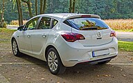 Opel Astra J Hatchback hátulja (Post Facelift)